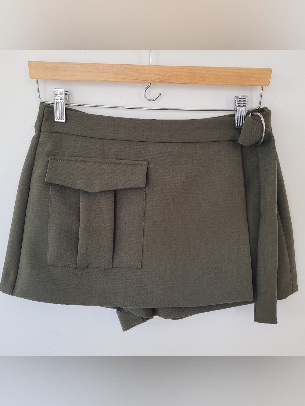 Zara Olive Mini Skort with Flap Pocket & Side Buckle